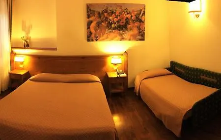 Hotel Scarpone 3*