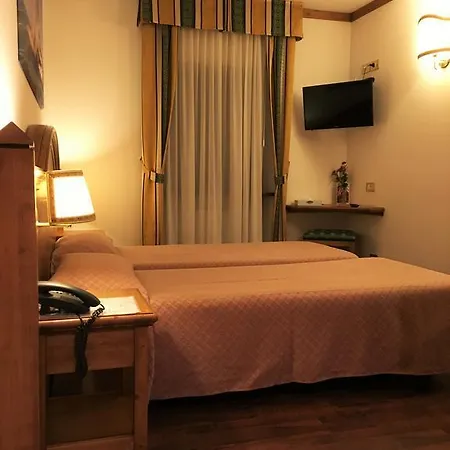 Hotel Scarpone Forni Avoltri