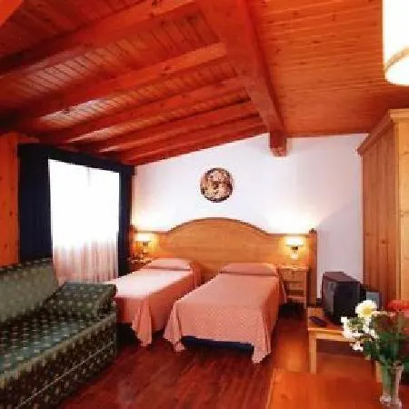 Scarpone Hotel 3*